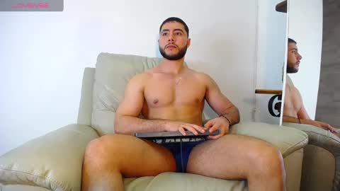 bryan_oficials online show from January 27, 3:26 am