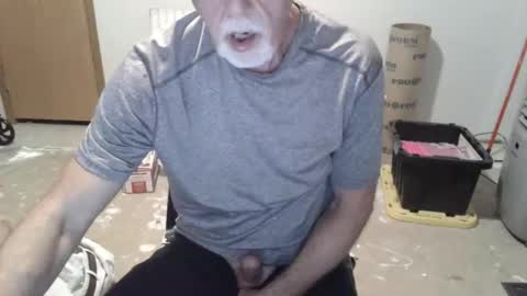 bryonlee1971 online show from December 4, 8:27 pm