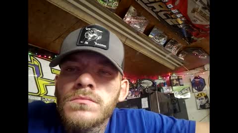 Snapshot of btown3095 chatting on October 3, 3:00 am btown3095 online show from October 3, 3:00 am