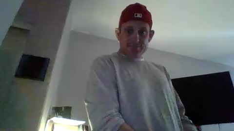 Snapshot of btownstud chatting on February 9, 10:43 pm btownstud online show from February 9, 10:43 pm