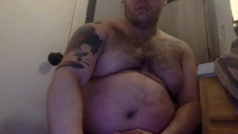 Snapshot of bttmchub98 chatting on January 16, 10:21 am bttmchub98 online show from January 16, 10:21 am