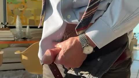 bucky58 online show from December 6, 1:33 pm