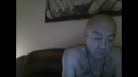 burnleyguy1977 online show from November 16, 2:14 am