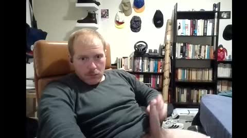 bushmate92 online show from December 2, 6:49 am