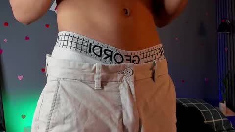 Buster independent model online show from February 13, 5:05 am