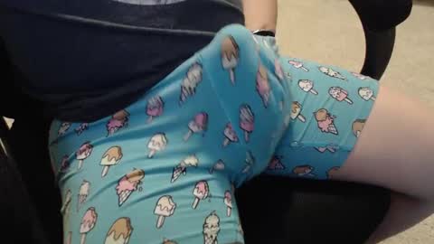 bustinpp online show from January 12, 10:56 am