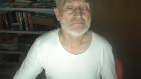 Buttlover2233 online show from November 15, 9:28 pm