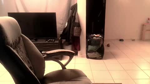 Snapshot of buttsmasher666 chatting on February 15, 1:27 pm Astaroth Angel online show from February 15, 1:27 pm