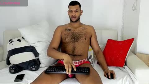Snapshot of callmeby_lebron chatting on February 17, 12:16 pm LeBron online show from February 17, 12:16 pm