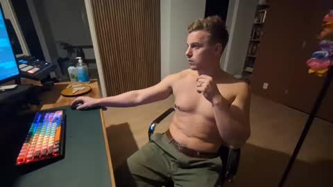 Looking for horney women Dutch online show from December 6, 7:12 pm