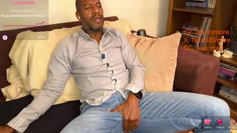 My name is Robert  Dont be shysay hi I love to chat. For requests or dirty talk please use tips  online show from March 15, 4:31 am