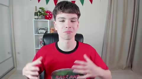 Hey I am Calvin  online show from March 6, 7:10 pm