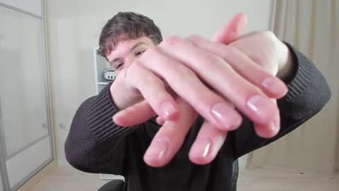 Hey I am Calvin  online show from January 25, 7:07 pm