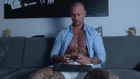 Calvin  online show from February 11, 4:24 pm