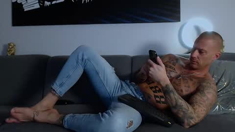 Calvin  online show from January 20, 10:04 pm