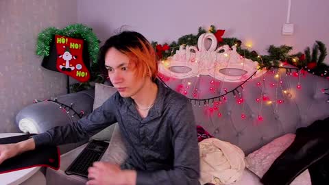 Snapshot of calvinowens chatting on December 31, 5:07 pm Calvin Owens online show from December 31, 5:07 pm