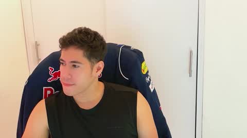 camara110 online show from December 2, 2:03 am