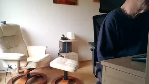 camcologne online show from October 31, 10:18 am