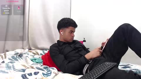 camillo_beischel_ online show from January 10, 7:39 pm