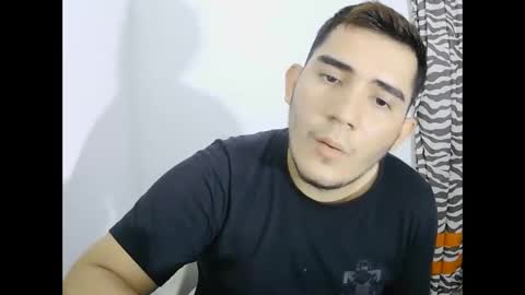 Snapshot of camilowhite_ chatting on October 21, 8:12 pm Camilowhite online show from October 21, 8:12 pm