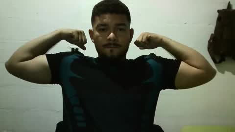 camrodrigo online show from March 19, 1:20 am