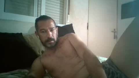 Snapshot of canary_braun chatting on October 22, 8:11 pm canary_braun online show from October 22, 8:11 pm