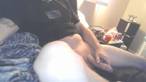 Snapshot of candyland022 chatting on March 8, 12:39 pm candyland022 online show from March 8, 12:39 pm