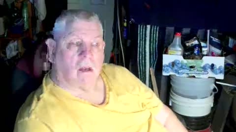 canoelicker69 online show from March 6, 8:06 pm