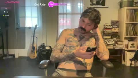 Snapshot of cantleavethehouse chatting on January 11, 4:36 pm cantleavethehouse online show from January 11, 4:36 pm