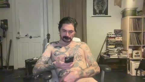 Snapshot of cantleavethehouse chatting on January 19, 8:50 am cantleavethehouse online show from January 19, 8:50 am