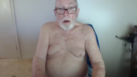 capt5105 online show from April 19, 10:01 pm