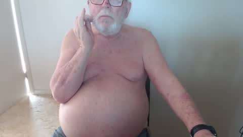 Snapshot of capt5105 chatting on February 2, 4:59 am capt5105 online show from February 2, 4:59 am