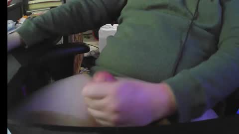 captainjam200 online show from December 2, 12:36 am