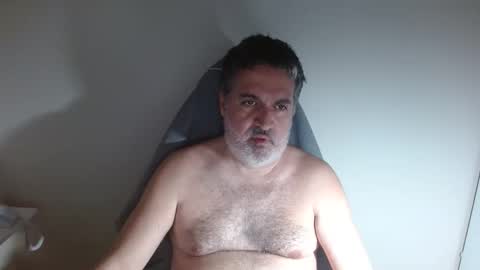 carinhosojpa online show from April 24, 3:09 am