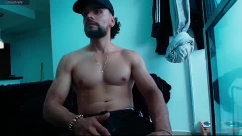 sebasfit online show from April 3, 8:49 pm