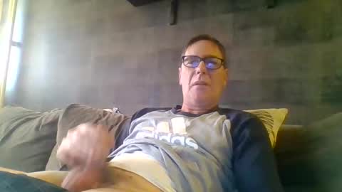 Snapshot of carlonebraska112233 chatting on December 7, 8:44 am carlonebraska112233 online show from December 7, 8:44 am