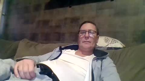 Snapshot of carlonebraska112233 chatting on February 5, 3:53 pm carlonebraska112233 online show from February 5, 3:53 pm
