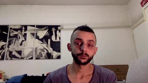 Snapshot of carlos037tm chatting on December 11, 11:21 pm Carlos online show from December 11, 11:21 pm