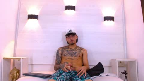 carlos online show from April 29, 5:30 pm