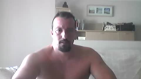 carlosmontesinos online show from December 17, 11:49 am