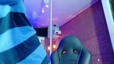 carolinejesh online show from February 2, 6:38 pm