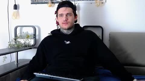 Carter online show from March 3, 1:26 pm