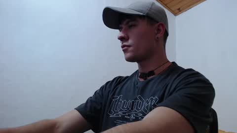 Snapshot of casteryx chatting on January 6, 2:48 am Juan online show from January 6, 2:48 am