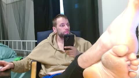 cguffey2284 online show from February 15, 12:46 pm