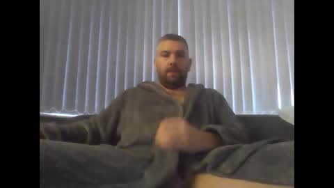 ch33ky85 online show from February 12, 8:59 am