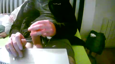 chapiii online show from December 16, 9:03 am