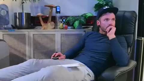 ASSPELUNKER online show from January 17, 2:47 am