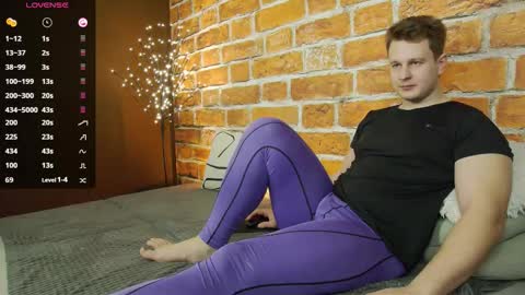 Charlie Smiley online show from December 20, 2:29 am