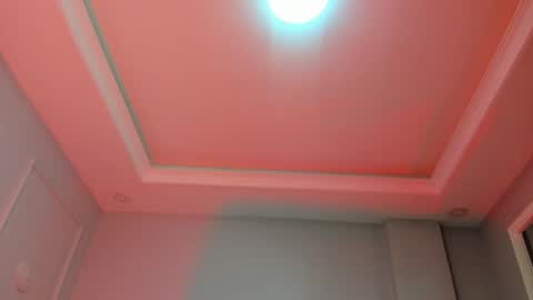    online show from October 31, 11:24 am