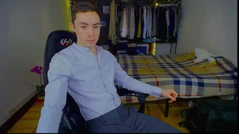 carlos reyes online show from January 9, 8:52 am